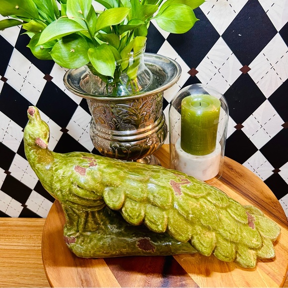 Vintage Peacock Sculpture Gorgeous Glaze– 15” Long, 10” High - Picture 5 of 17